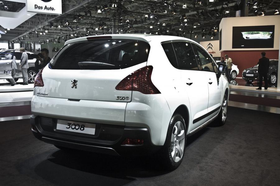 Peugeot 3008 2010 года  (фото 86 из 148)